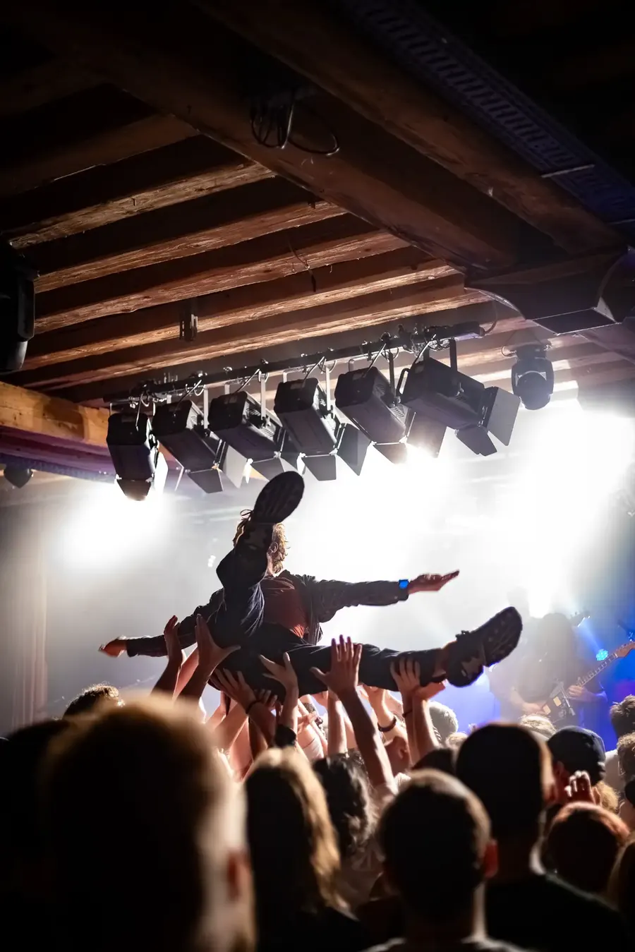 Konzertfoto: Fomies live im Salzhaus Winterthur (2025)