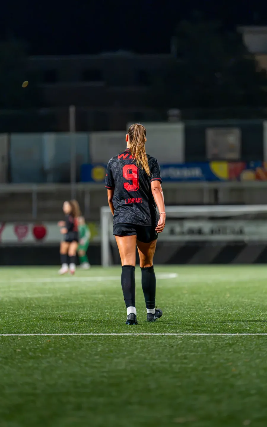 FCW-Spielerin mit der Nummer 9 von hinten auf dem Rasen – FC Wil gegen FC Winterthur Frauen, 9. September 2026